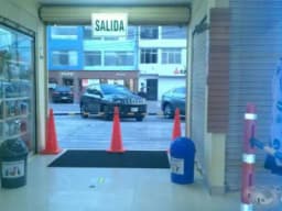 ALQUILER DE STANDS EN GALERIA COMERCIAL - SAN BORJA