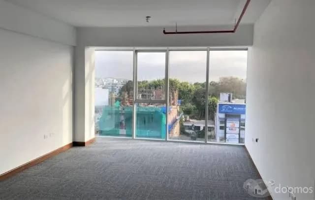 Alquiler Oficina de estreno 30 m2 — foto 4