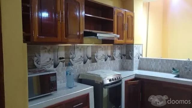 Alquilo casa  amoblada con 4 dormitorios,terraza y cochera  S/. 3,000 — foto 3