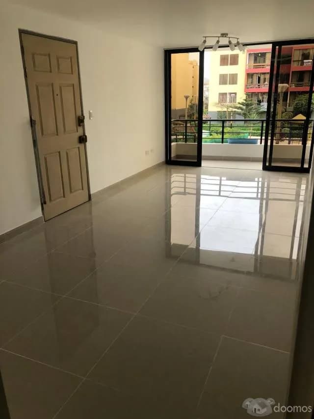 VENDO DEPARTAMENTO DENTRO DE CONDOMINIO - 2 PISO - FRENTE AL PARQUE CENTRAL — foto 3