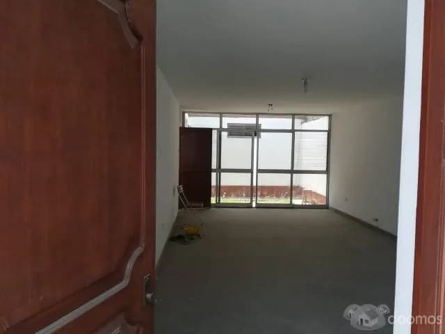 Amplia y bien ubicada casa- documentacion en orden — foto 5