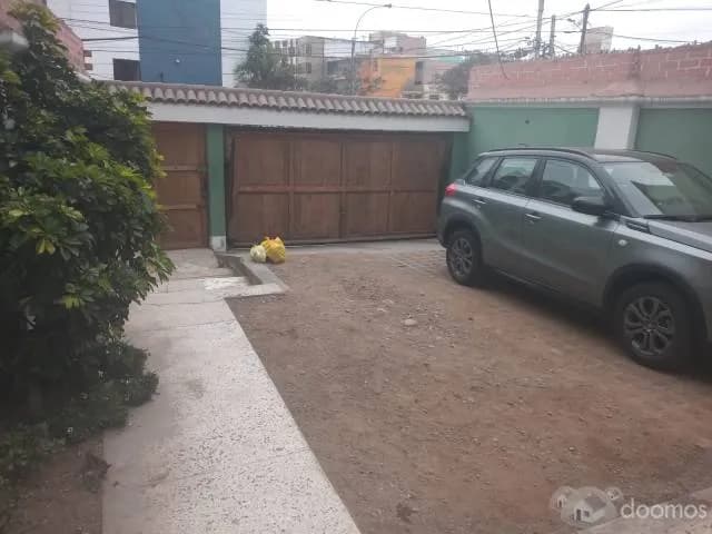 CASA COMO TERRENO EN ZONA COMERCIAL DE PUEBLO LIBRE. — foto 3