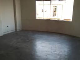 SE ALQUILA HABITACIONES P/PAREJA SIN HIJOS