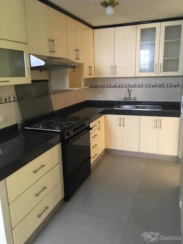 Hermosa casa con acabados de primera en Cercado de Lima — foto 2