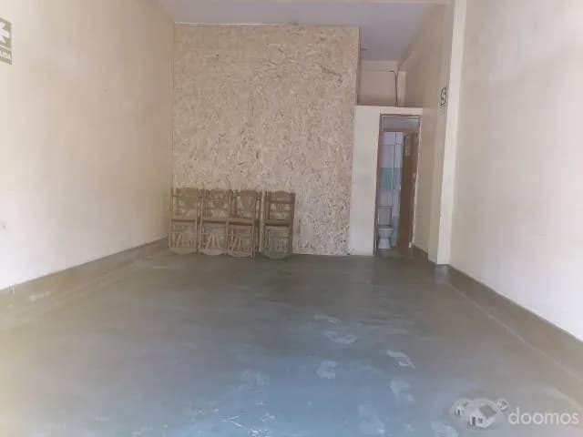 ¡ ALQUILER DE LOCAL COMERCIAL EN PLENA AVENIDA ! — foto 2