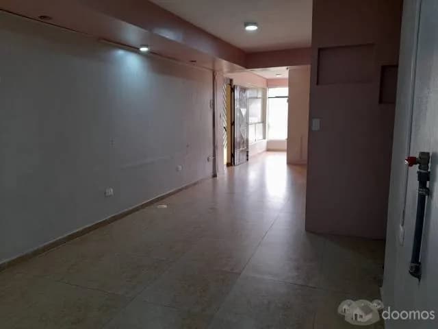 Alquilo Local Comercial súper bien ubicado — foto 4