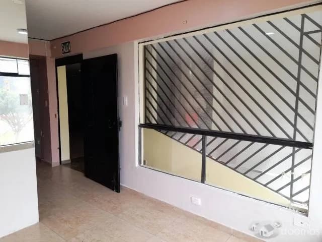 Alquilo Local Comercial súper bien ubicado — foto 5