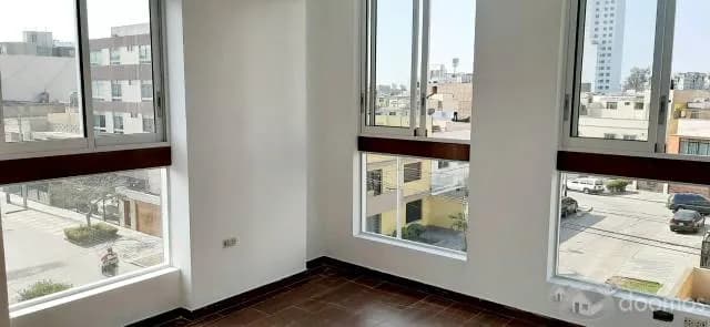 ALQUILER DEPARTAMENTO DE ESTRENO — foto 4