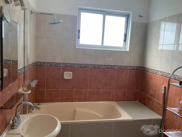Departamento en tercer piso con cochera interior cerrada — foto 4