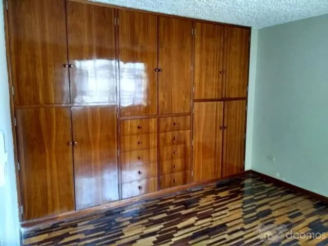 ALQUILER DE DEPA EN SAN ISIDRO — foto 2