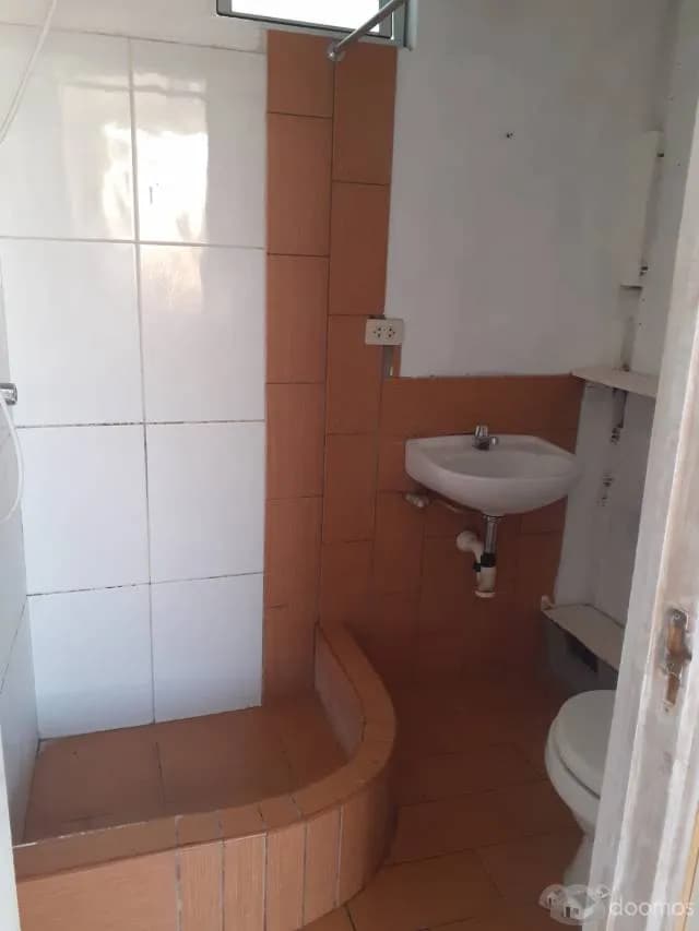 Alquilo Habitacion-Estudio en La Molina — foto 4