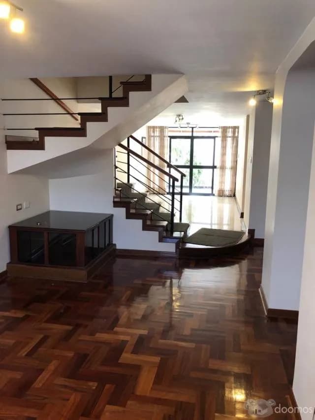 CASA FRENTE A PARQUE - PROYECTO INMOBILIARIO - COLEGIO CLARETIANO — foto 2