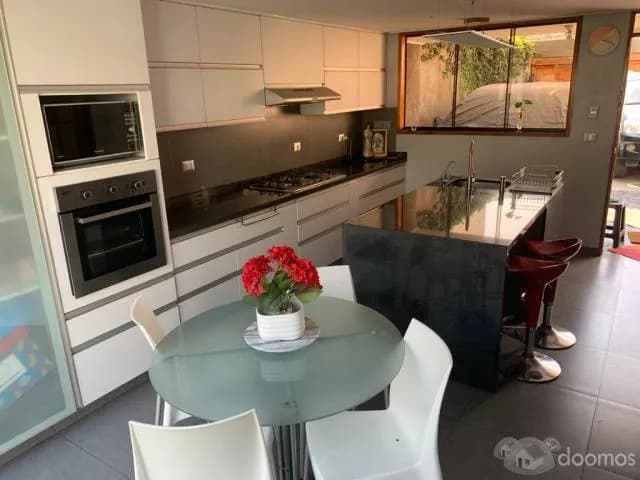 HERMOSA CASA EN SURCO DENTRO DE LA URB. HIGUERETA — foto 4