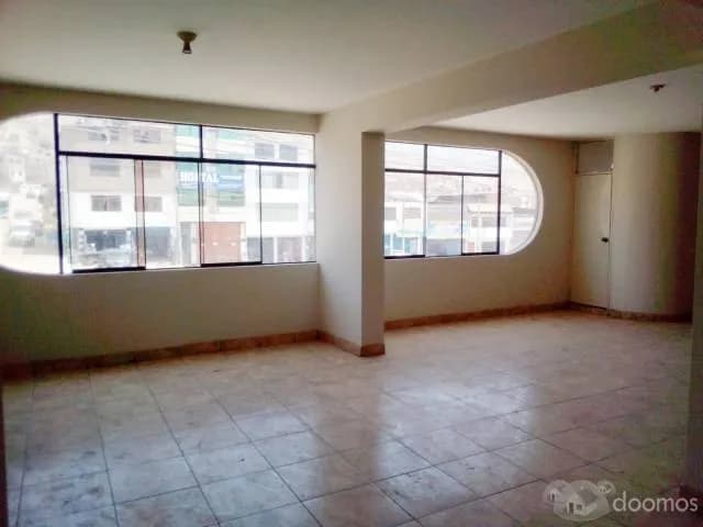 SE ALQUILA LOCAL COMERCIAL 130 mts 2DO PISO — foto 1