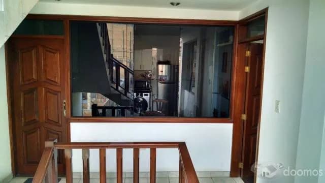 SE ALQUILA DEPARTAMENTO AMPLIO Y MODERNO — foto 1