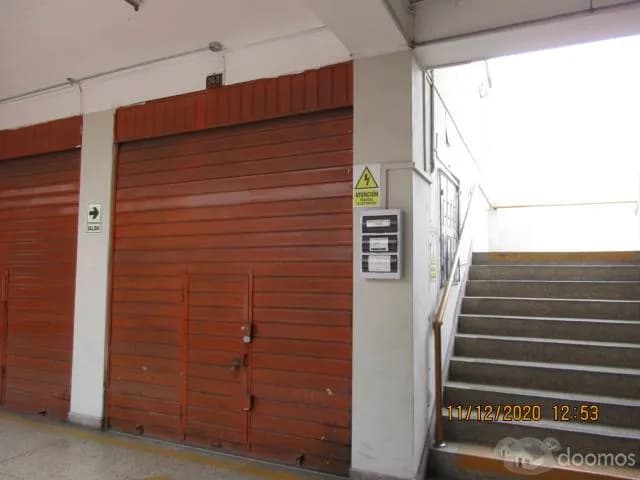 VENDO STAND O ALMACÉN — foto 1