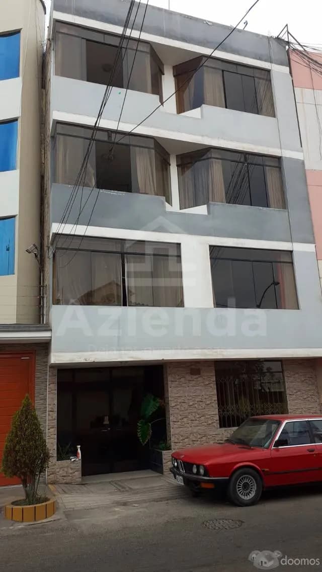 DEPARTAMENTO PRIMER PISO EN VENTA — foto 1
