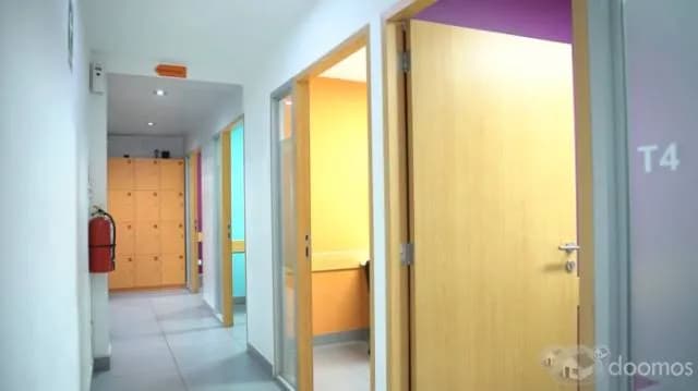¡Alquiler de Oficinas con Licencia de Funcionamiento en San Isidro! — foto 5
