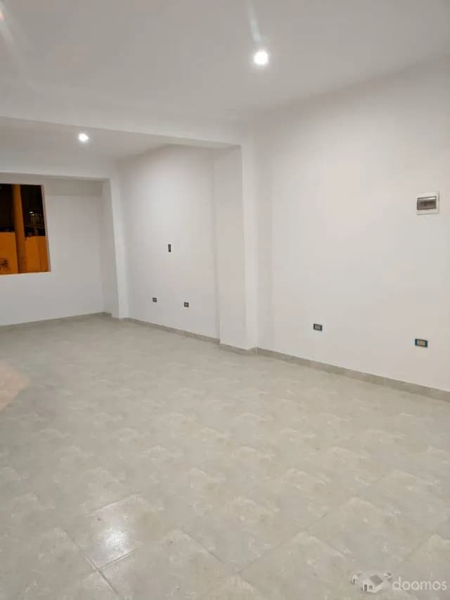 ALQUILER DE LOCAL COMERCIAL EN ESTRENO — foto 2