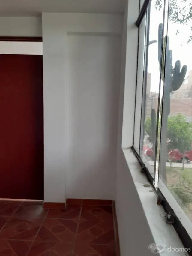 Habitacion frente al  parque con baño independiente — foto 1