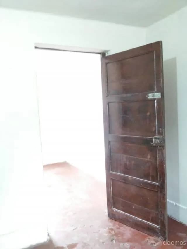VENDO DEPARTAMENTO A 2 CUADRAS DE GAMARRA — foto 2