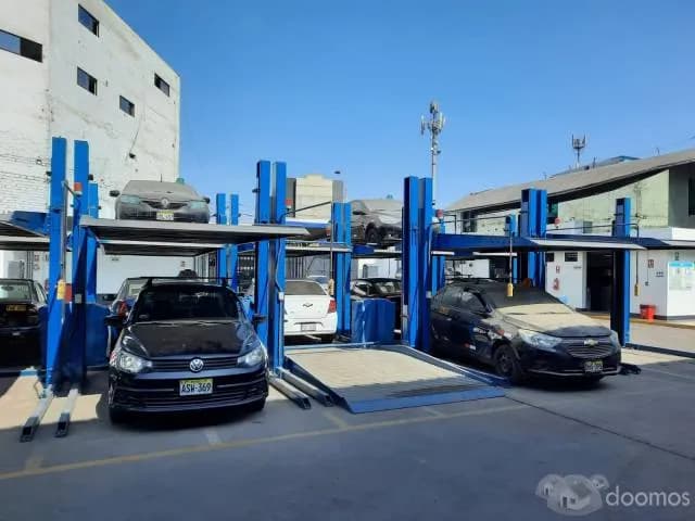 LOCAL COMERCIAL O INDUSTRIAL — foto 4
