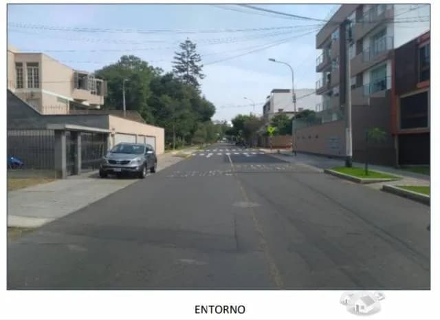VENTA DE TERRENO EN LA AURORA DE MIRAFLORES — foto 3