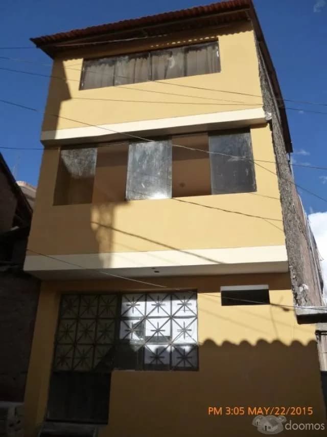 EN VENTA CASA EN PICCHU ALTO DE 4 PISOS — foto 1