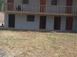 EN VENTA CASA COMO TERRENO EN SECTOR SAUCEDA - LIMATAMBO