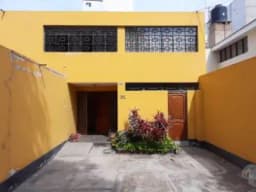 VENDO CASA URB. CALIFORNIA - OPORTUNIDAD DE INVERSIÓN