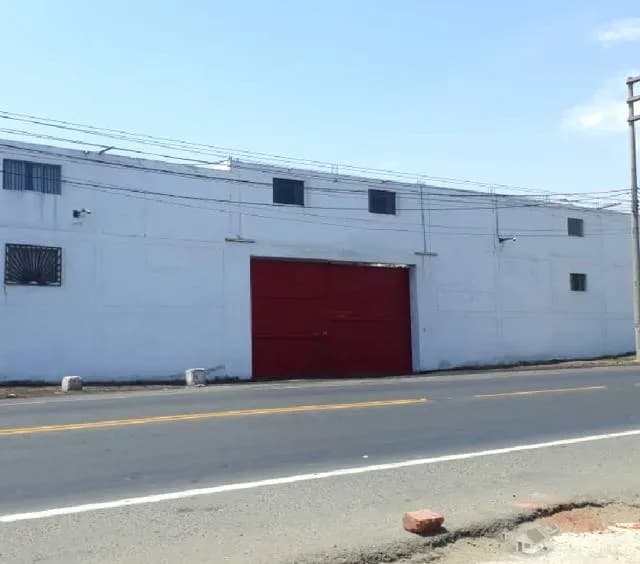 SE VENDE LOCAL DE 5,400 m2 EN TRUJILLO — foto 1