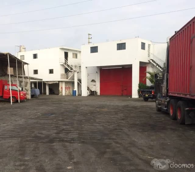 SE VENDE LOCAL DE 5,400 m2 EN TRUJILLO — foto 3