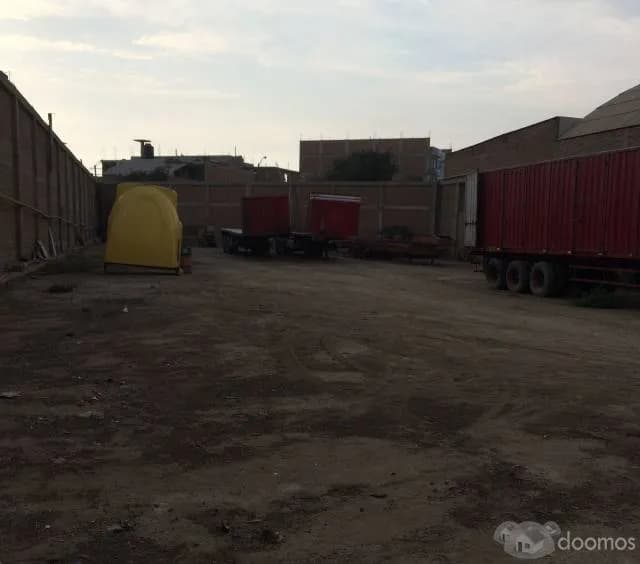 SE VENDE LOCAL DE 5,400 m2 EN TRUJILLO — foto 5