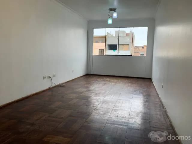 Venta Dpto en Lince 67 m² - 3 Dorm. — foto 2