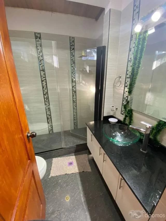 ALQUILER DE CASA EN YARINACOCHA — foto 6