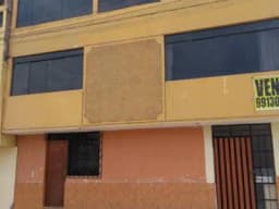 vendo casa 3 pisos en aplao 260,000 soles
