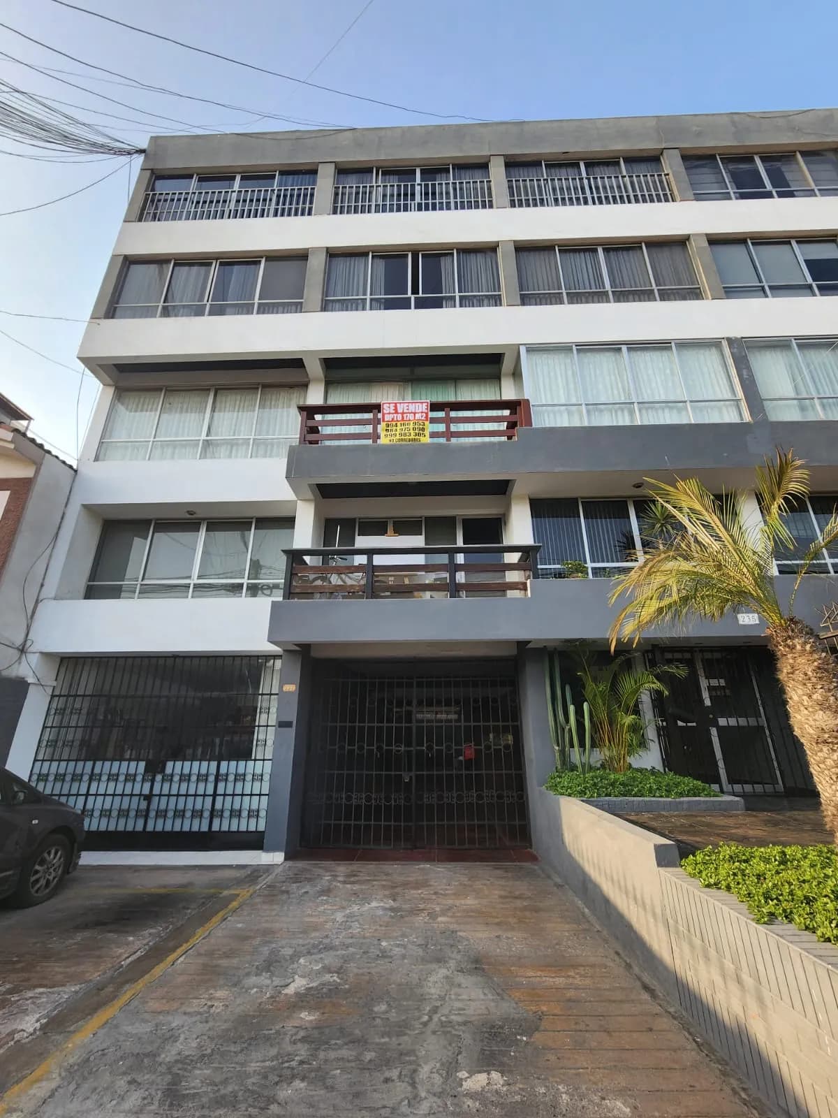 VENTA DE DEPARTAMENTO EN SURCO – EXCELENTE UBICACIÓN — foto 1