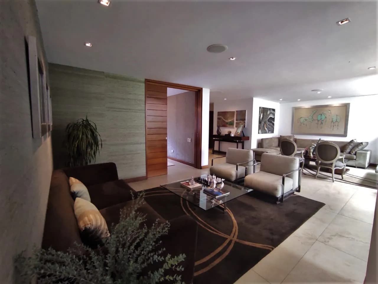 Casa Moderna y Remodelada en La Aurora, Miraflores — foto 3