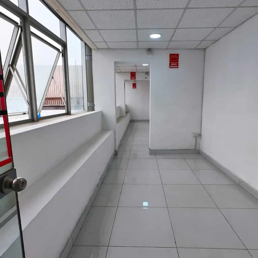 LOCAL INDUSTRIAL 3300 M2 - SJL - ALQUILO — foto 5