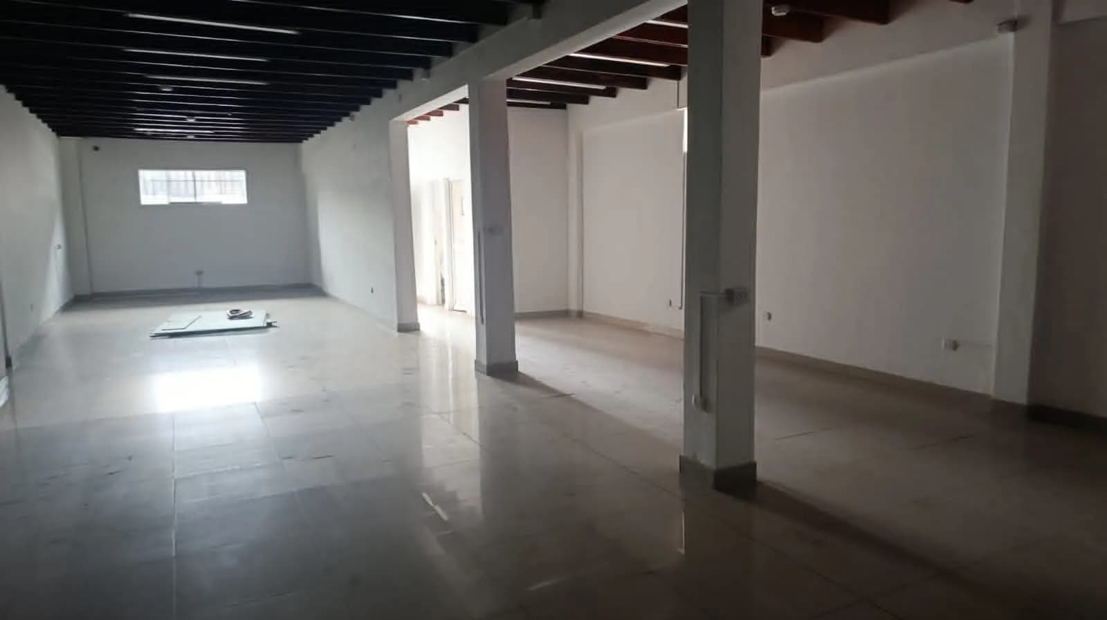 LOCAL COMERCIAL AV ABANCAY — foto 3