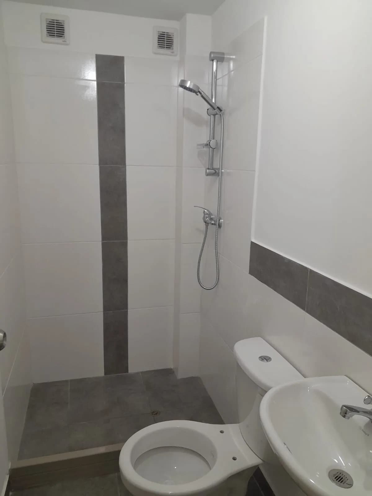 VENDO MODERNO DEPARTAMENTO EN CONDOMINIO  LAS PRADERAS – COMAS — foto 11