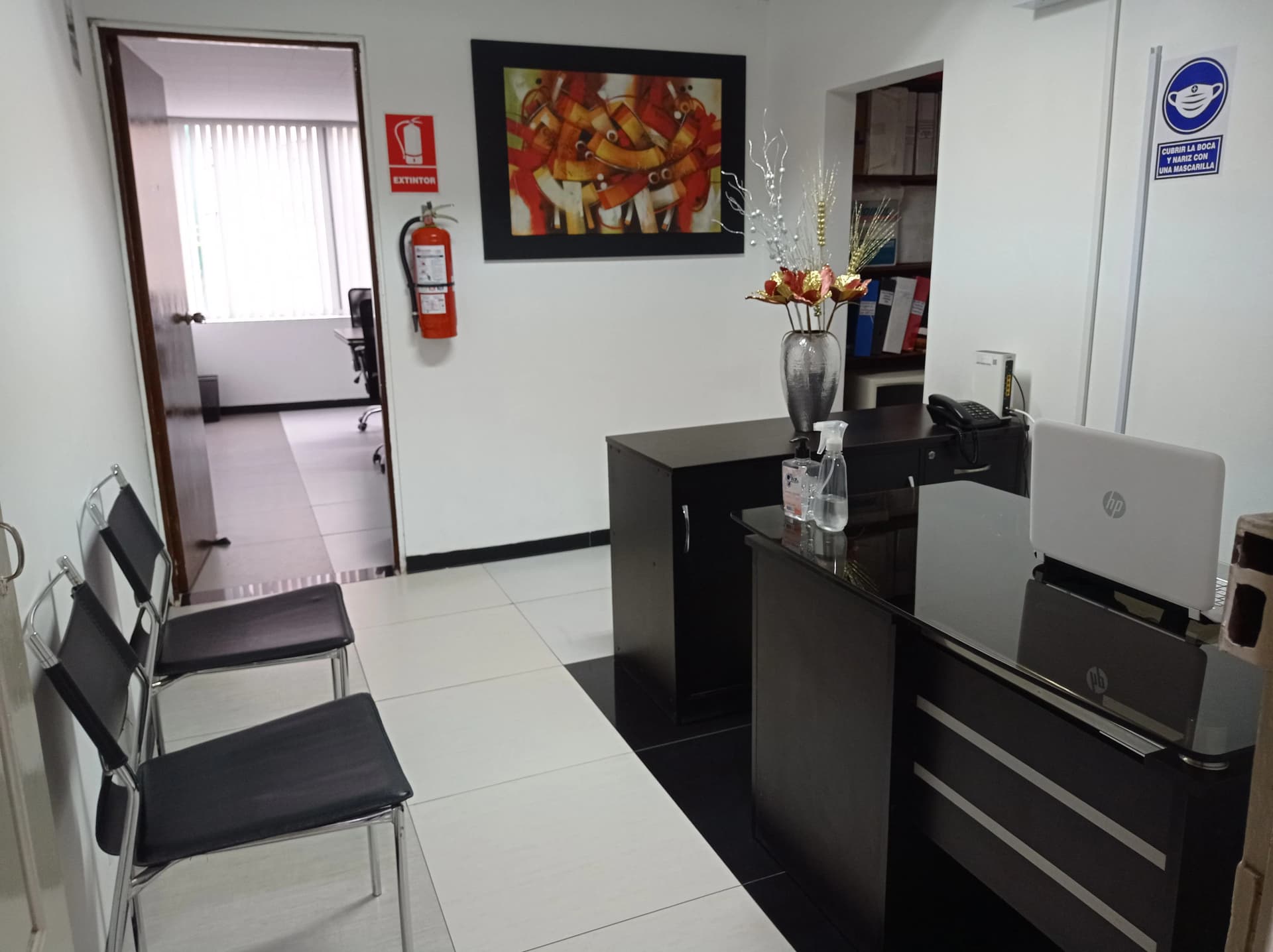 ALQUILO OFICINA EN EL CORAZON DE  MIRAFLORES — foto 1