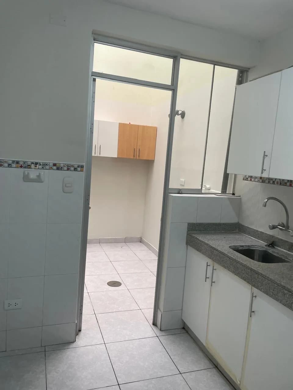 Departamento surco cerca ovalo higuereta, frente universidad champagnat — foto 8