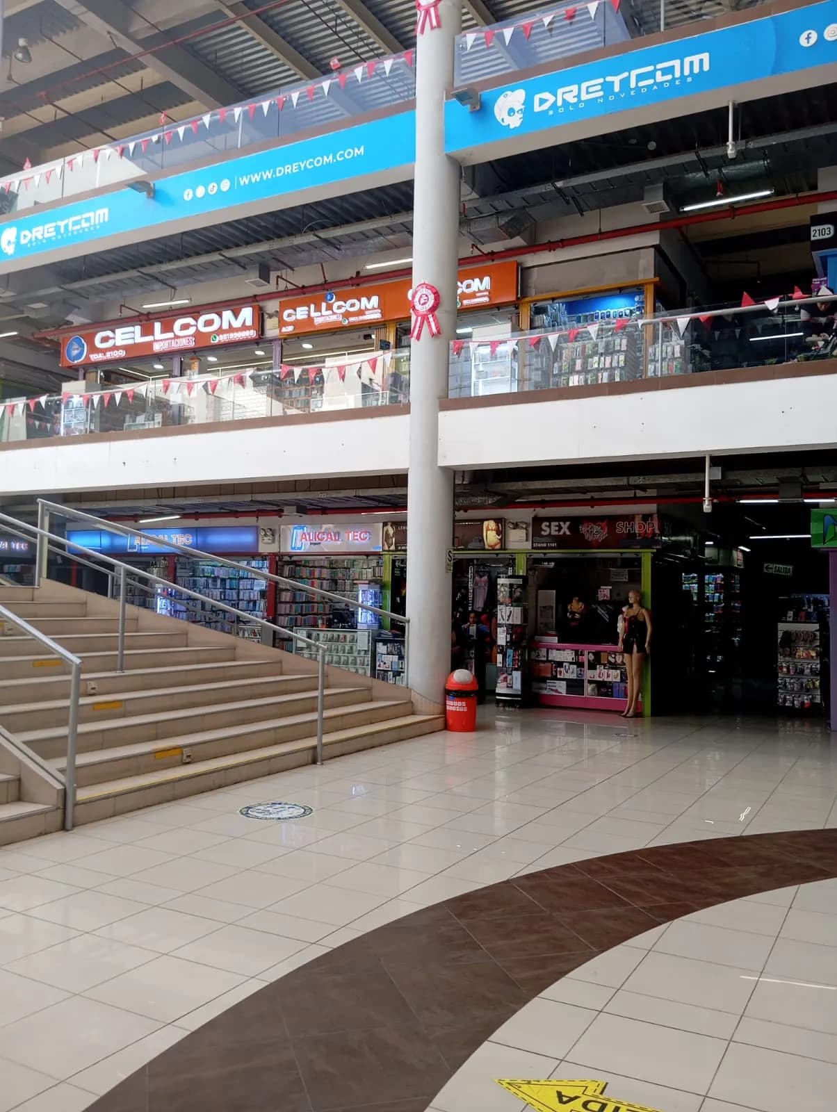 ALQUILO LOCAL COMERCIAL DE 5 MTS2 EN LAS MALVINAS — foto 2