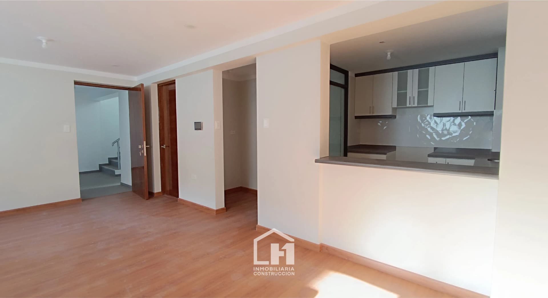 Venta de Departamento de 3 habitaciones en Ttio de ESTRENO — foto 1