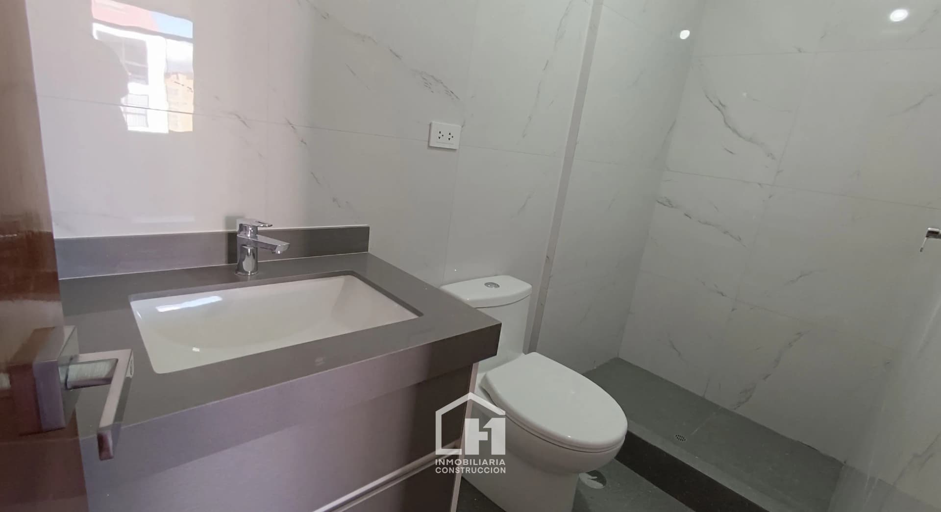 Venta de Departamento de 3 habitaciones en Ttio de ESTRENO — foto 6