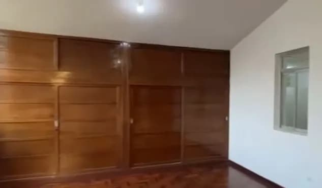 casa de 3 pisos con 5 habitaciones en chiclayo — foto 10