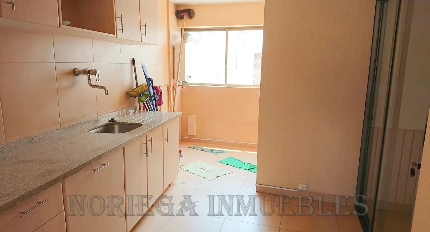 Casuarinas Duplex  455 m2 + 2 cocheras + Depósito. US$ 2,000.- — foto 10