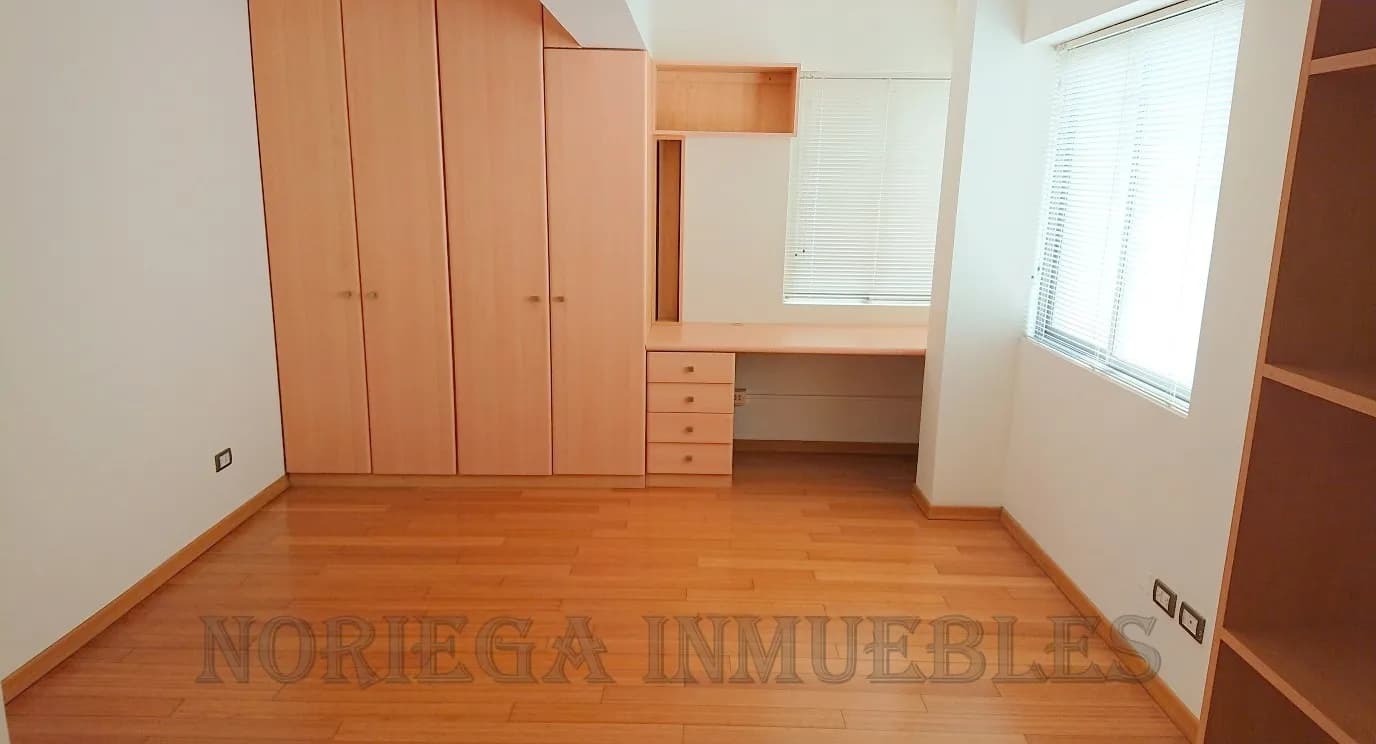 Casuarinas Duplex  455 m2 + 2 cocheras + Depósito. US$ 2,000.- — foto 14