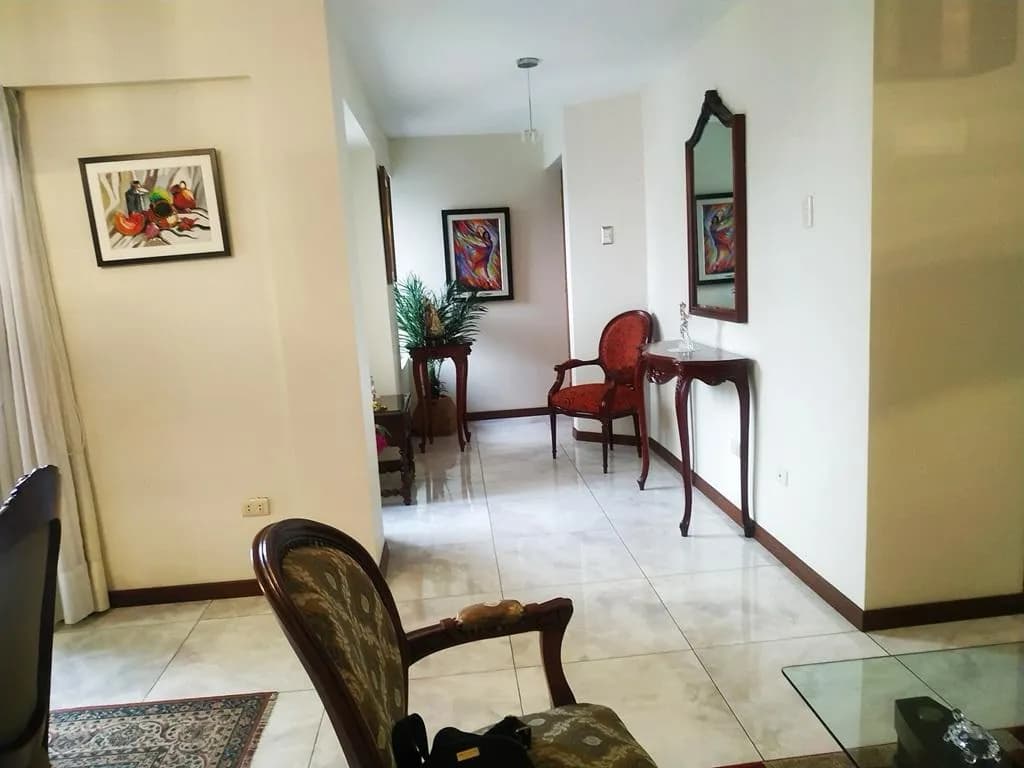 HERMOSO DEPARTAMENTO EN VENTA EN MOLINA VIEJA — foto 3